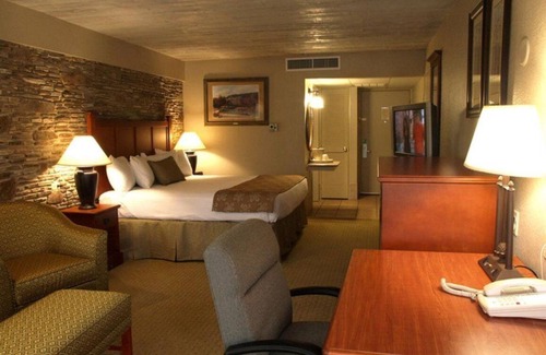 Kerrville Resort | The Inn Of The Hills