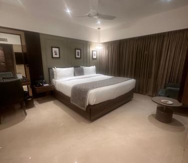 Andheri East Hotel | The International by Tunga