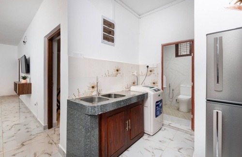 Mount Lavinia Villa | The Islands Breeze Villa with 3 bedrooms in beautiful Dehiwala-Mount Lavinia