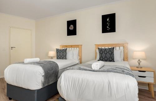 Century City Apartment | The Island Club Luxury Apartments