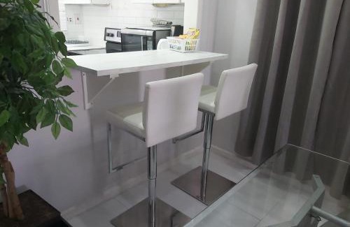 West Gate Hills Apartment | The island flat