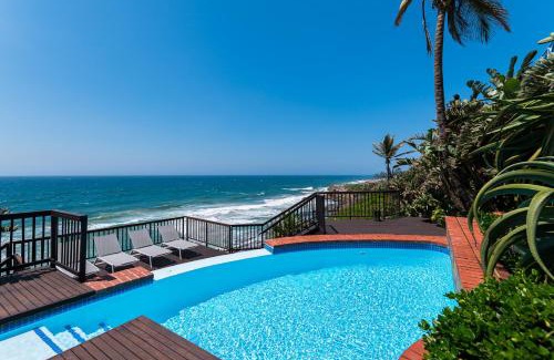 Shaka's Rock Apartment | The Islands 9