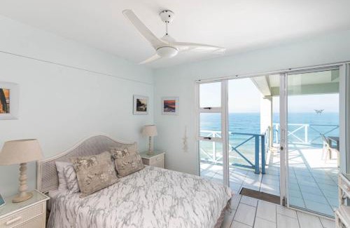 Shaka's Rock Apartment | The Islands 9