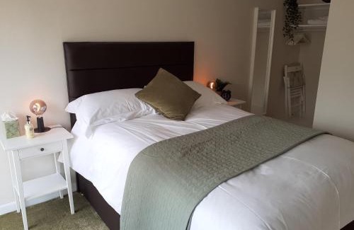 Holbeton House | The Ivy Barn Holbeton