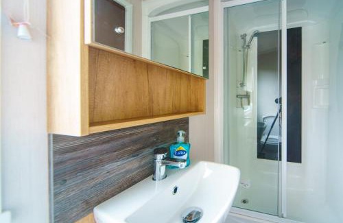 Crynant Other | The Ivy Cottage Caravan