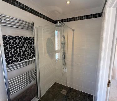 Queens Quarter House | The Ivy on Adelaide