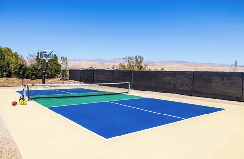 Thousand Palms House | The Jack Estate: Golf Sim 11BR Pickleball Sauna + more