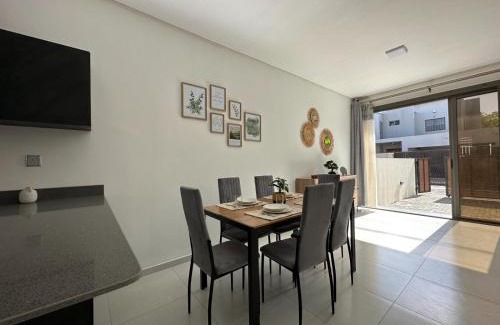 Flic-en-Flac House | The Jacuzzi Escape