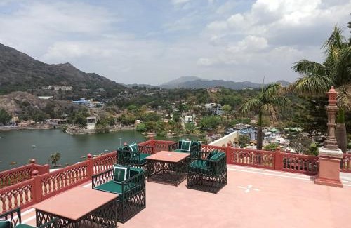 Mount Abu Hotel | The Jaipur House