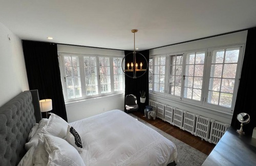 Midtown Toronto Bed & Breakfast | The Jane Toronto