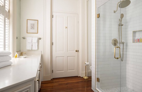 Charleston Historic District House | The Jasmine House