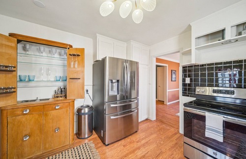Turner Park House | The Jimi Hendrix Experience