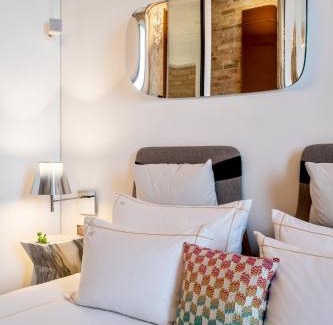 Old Town Apartment | The Joseph
