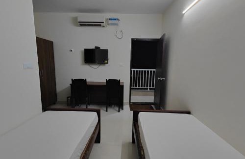 Gokulam Hotel | The Jugglers Rest