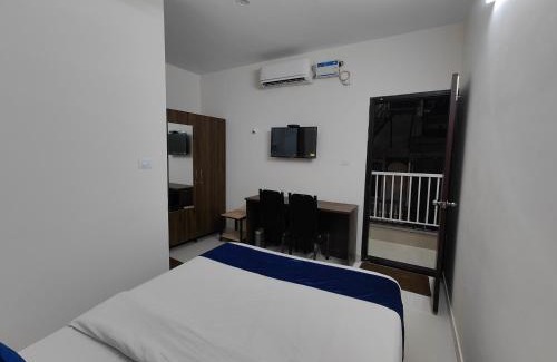 Gokulam Hotel | The Jugglers Rest