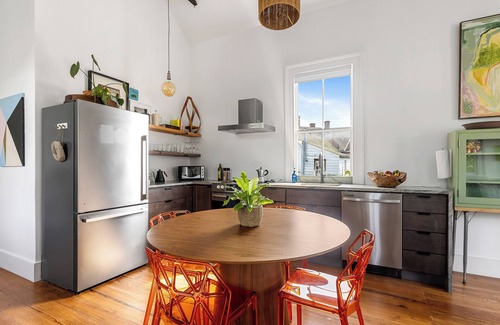 Downtown Charleston Apartment | The Jumpshot | Above Wine Store