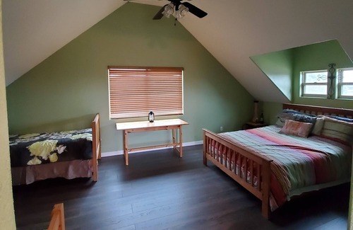 Bertram House | The Junction Hut