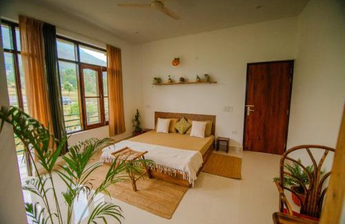 Gunehr House | The Jungalow by AVVAs Stays