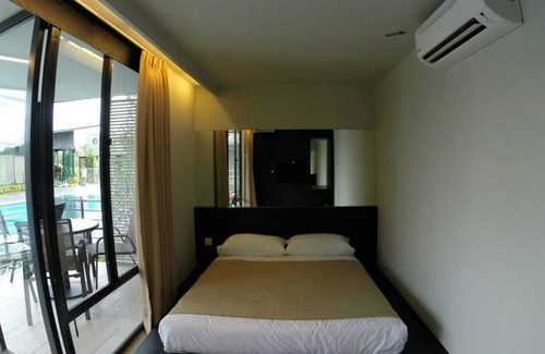 Jeram Hotel | The Kabin