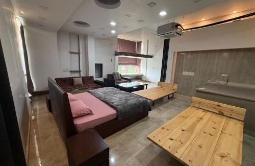 Karnal Hotel | The Kalyaneshwar Dixit Hotels & Resorts