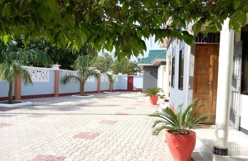 Upanga East House | The Kanyi KG2 !