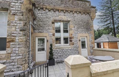 Newland Near Ulverston House | The Kennedy House Stone Cross Mansion