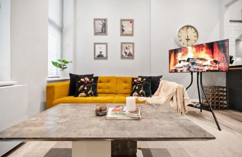 West Kensington Apartment | The Kensington Residence - Central London Base