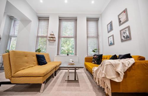 West Kensington Apartment | The Kensington Residence - Central London Base