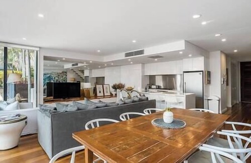 Byron Bay House | THE KIAH - Belongil Beach Front Luxury Villa