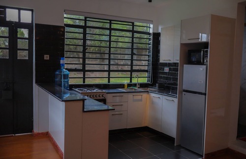 Viwanda House | The KiNd House - Stylish 2br10 mins from Nakuru CBD