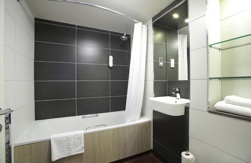 Inverness City Centre Hotel | The King's Highway Wetherspoon