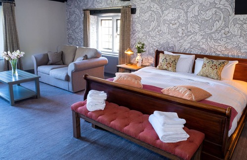Monkton Farleigh Hotel | The Kings Arms