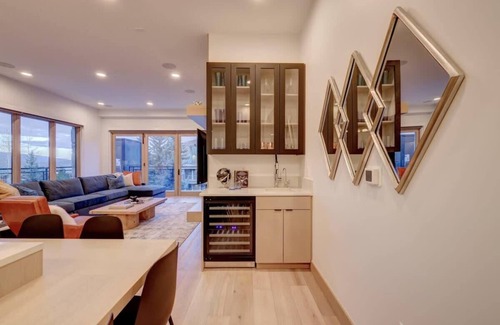 North Park City Condo | The Kings Crown | New Ski In Out 1BR at PC Base