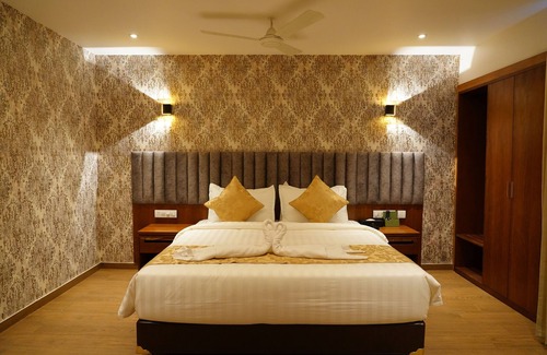 Nungambakkam Hotel | The Kings Park Grand