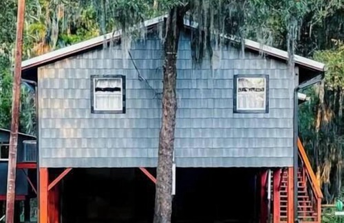 Jefferson House | The Knee Knocker on Caddo Lake