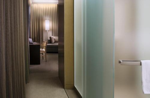 Theater District Hotel | The Knickerbocker