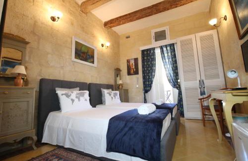 Birgu House | The Knight - Heritage & Art Home at Birgu square