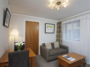 Tollcross Apartment | The Knight Residence by Mansley
