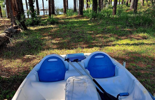 Jefferson House | The Knotty Pine on Lake O the Pines Waterfront