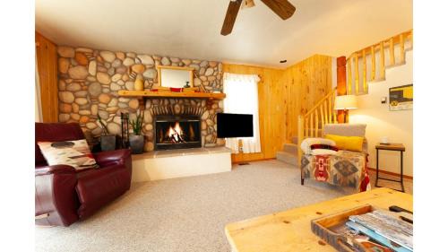 Red River House | The Knotty Pine