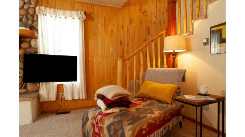 Red River House | The Knotty Pine