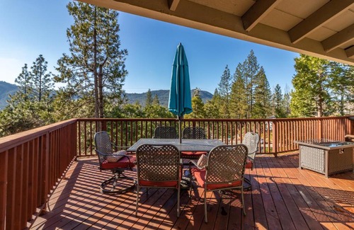 Bass Lake House | The Knotty Pines