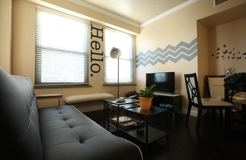 Anaheim Colony Historic District Apartment | The Kraemer Building