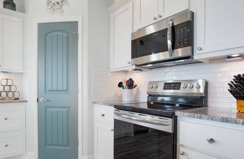 Crystal Beach House | The Kraken, Brand New! 4 BR and 3.5 BTH, Ocean View, Awesome Deck