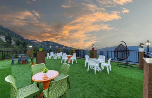 Fagu Hotel | The Kufri Uphills l Property of the year I Serviced Villa I Couple Friendly I Pvt Balcony I Open Air Terrace I Bonfire I Kufri by Exotic Stays