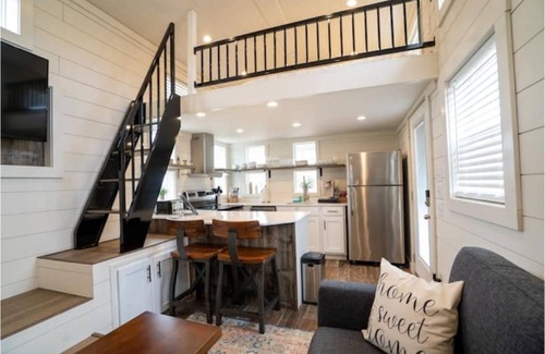 Austin Cabin | The Ladybird - Luxury Tiny Home in Austin, TX