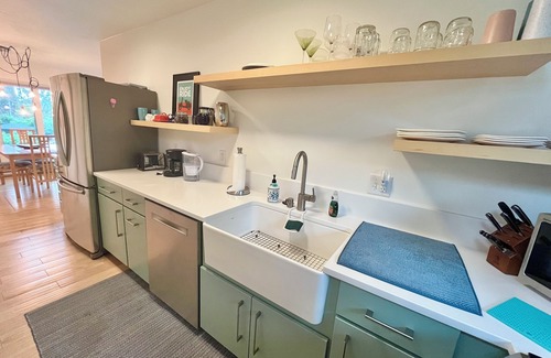 South Addition Apartment | The Lagoon Loft is the ultimate urban retreat!ndowntown + lagoon + trails