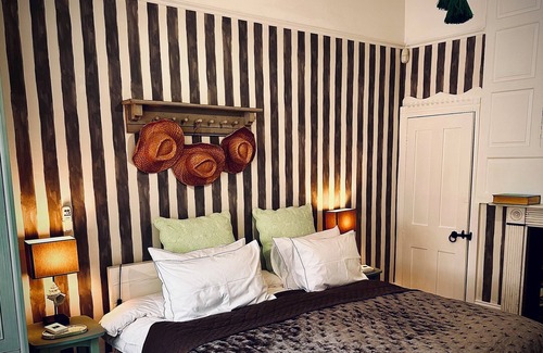 Old Town Hastings Bed & Breakfast | The Laindons