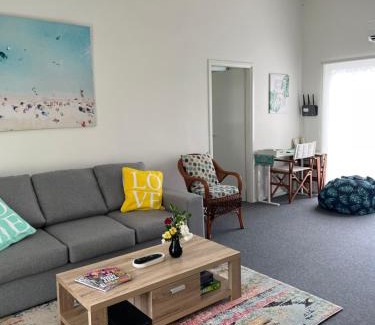 Budgewoi Apartment | The Lake Guesthouse