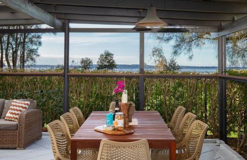 Tuggerawong House | The Lake Haus - Spacious Waterfront Escape with Pool